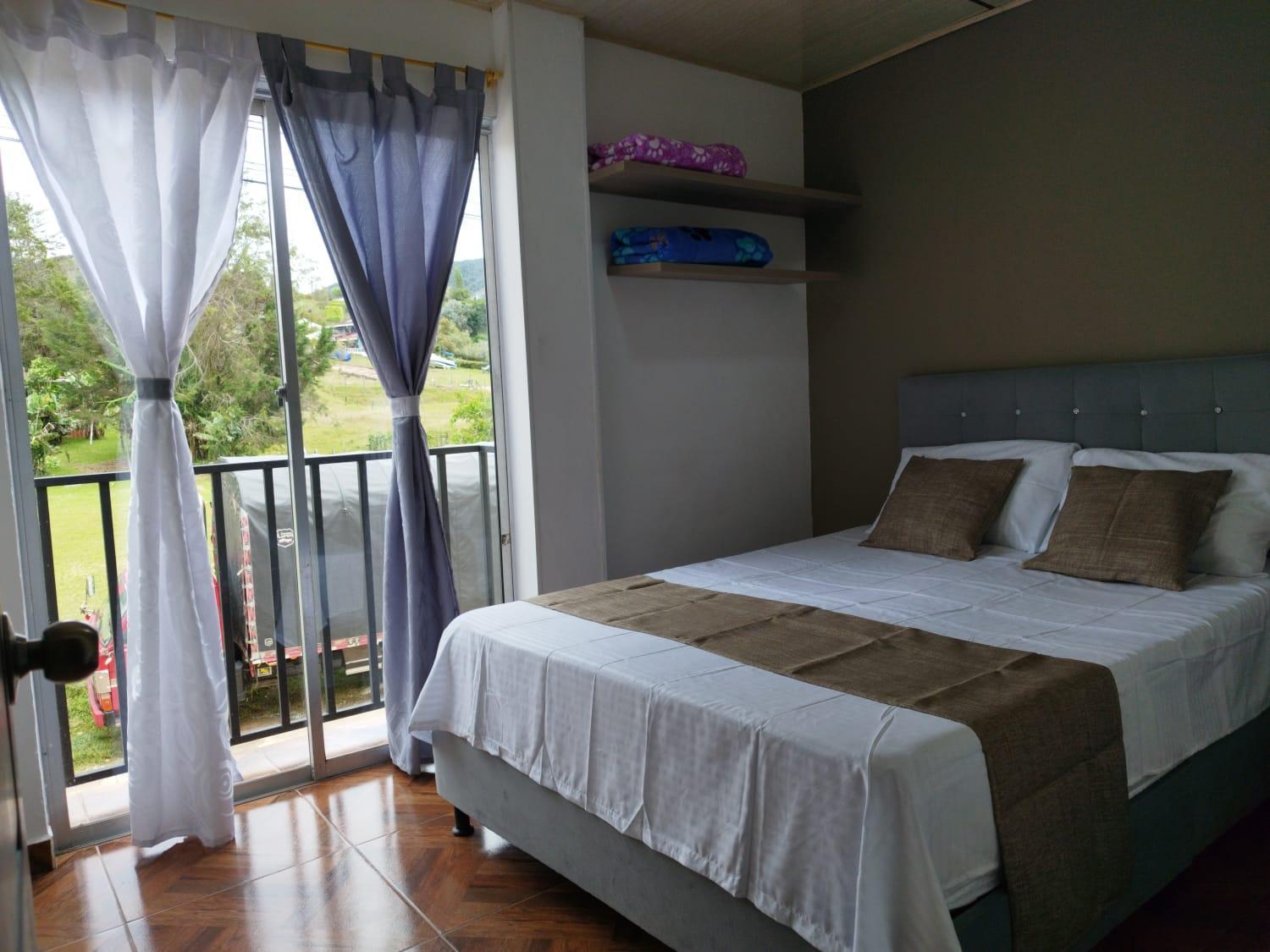 Apartamento Balcon De La Esperanza Guatape Bagian luar foto